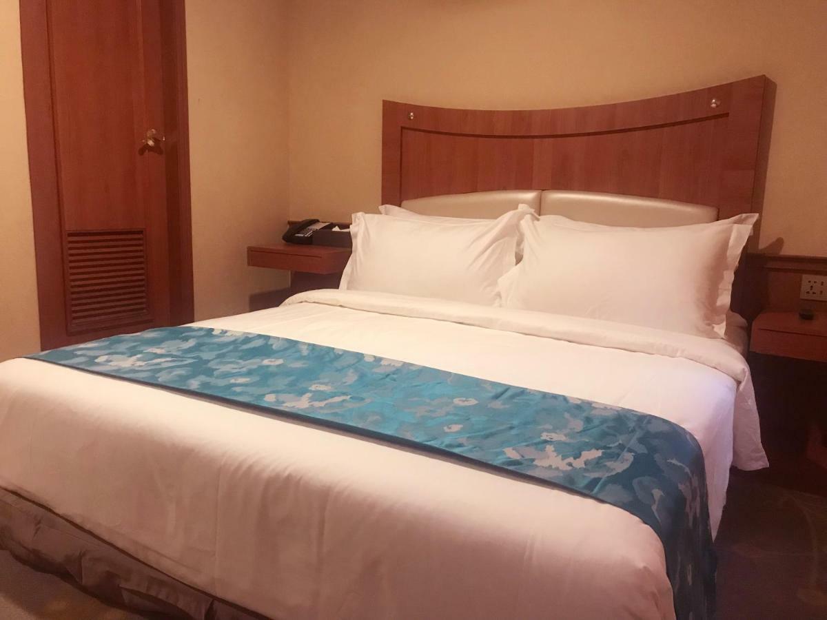 JWM Hotel&Casino Sihanoukville Esterno foto